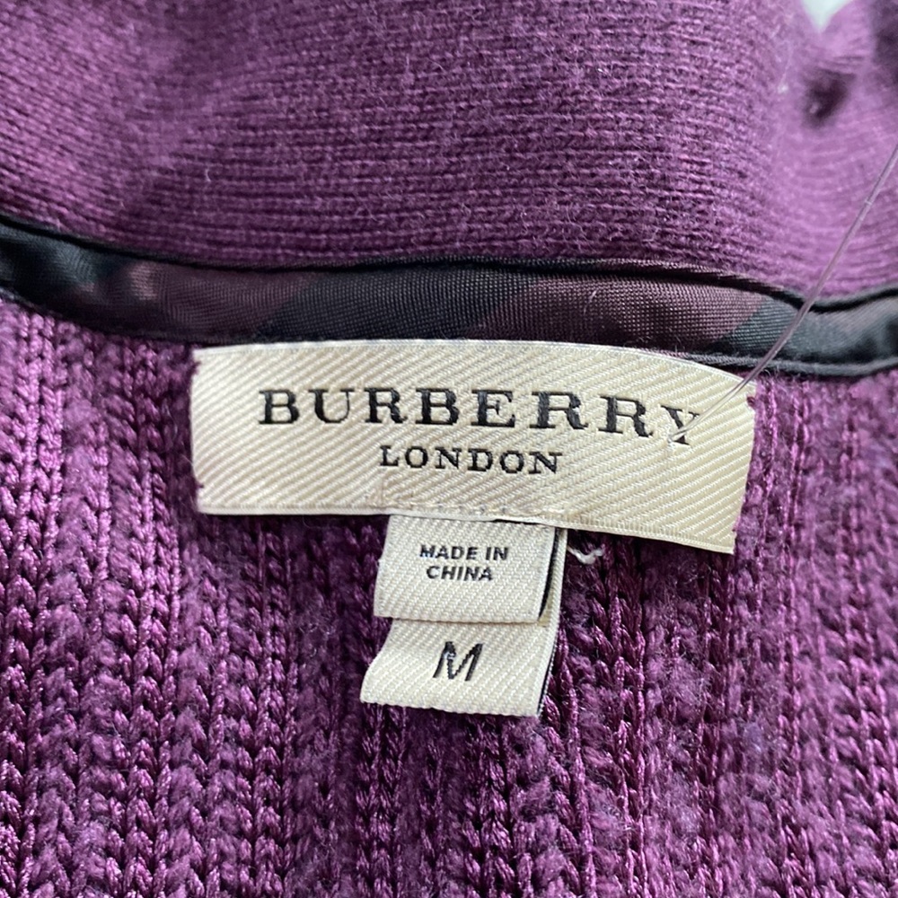 BURBERRY - Mid length wool cashmere silk Cardigan in eggplant color with belt. - Picture 4 of 16